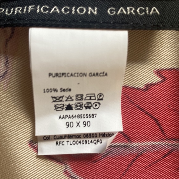 Purificacion Garcia Silk Scarf NWT - Picture 3 of 6